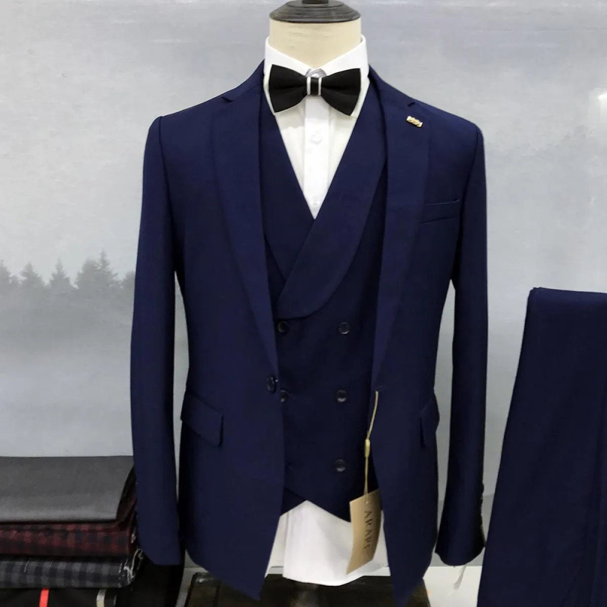 2023 Abito da uomo di lusso blu navy Blcak cappotto in tre pezzi pantaloni gilet con risvolto risvolto primavera slim fit giacca