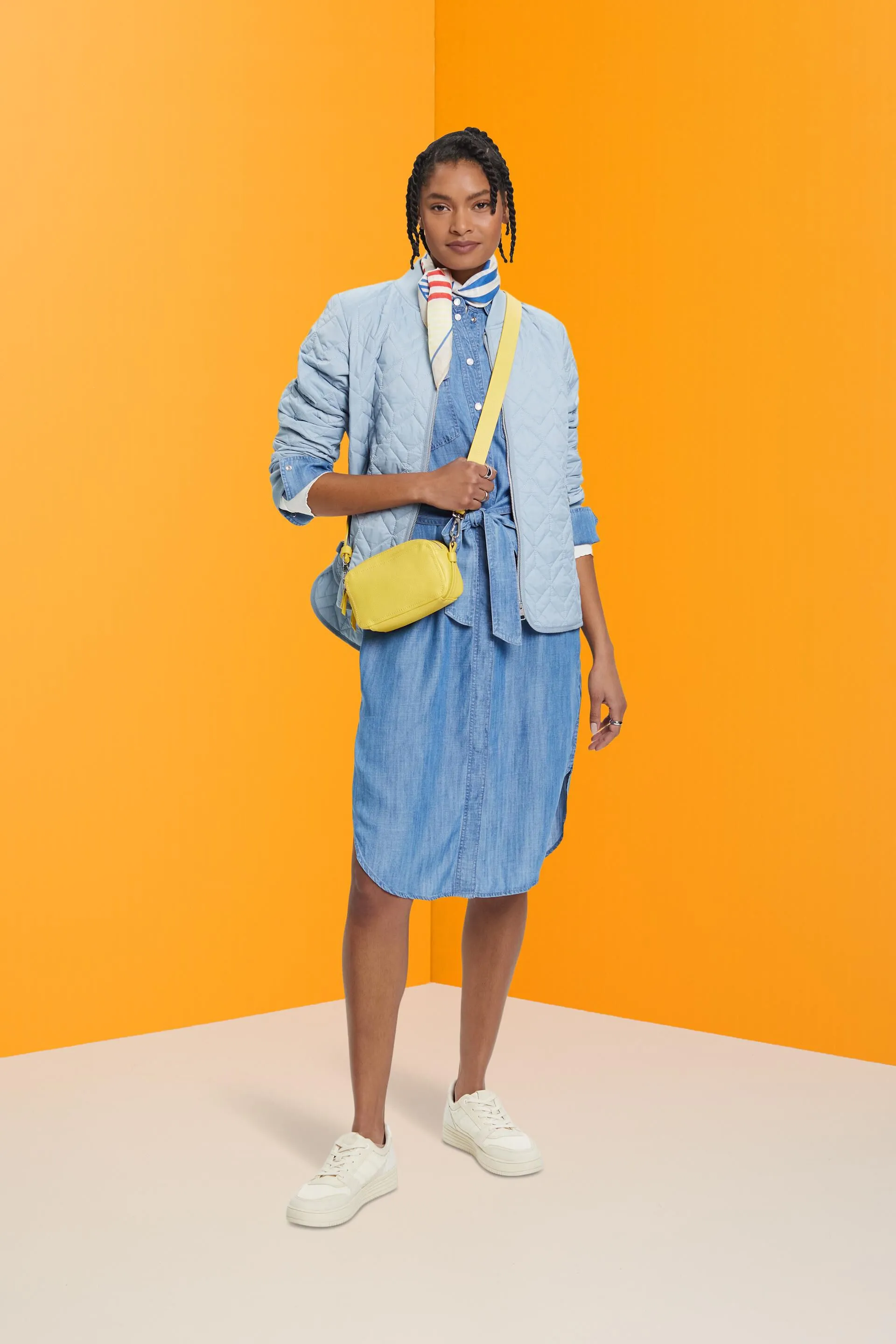 Abito camicia in denim con cintura da annodare staccabile