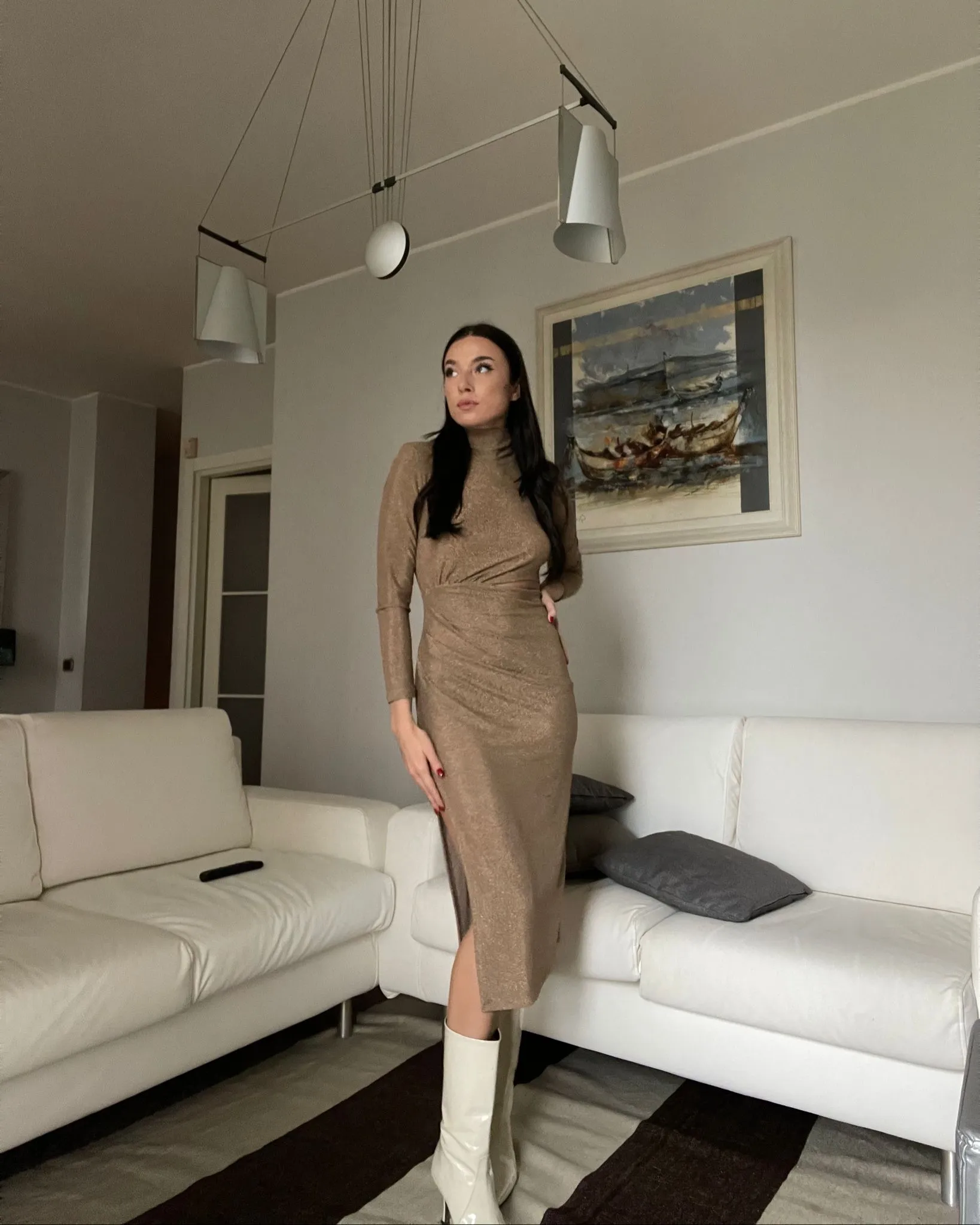 Abito cut-out dorato