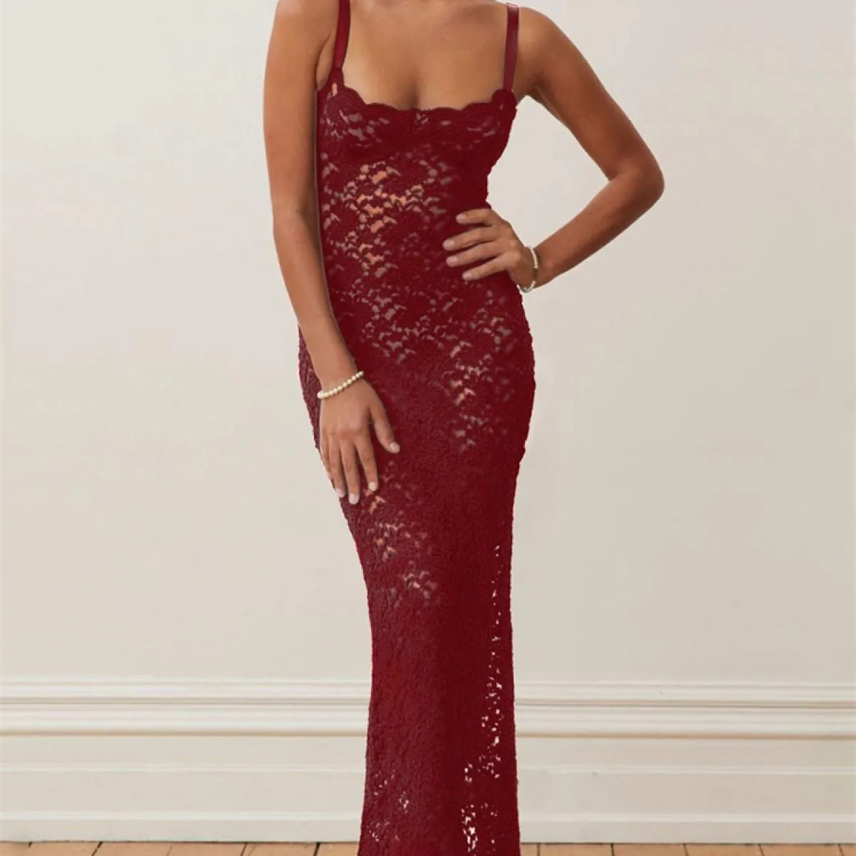 Abito in pizzo nero Abito femminile sottile scollato con spalline senza schienale Abito elegante da sera per feste Abito m