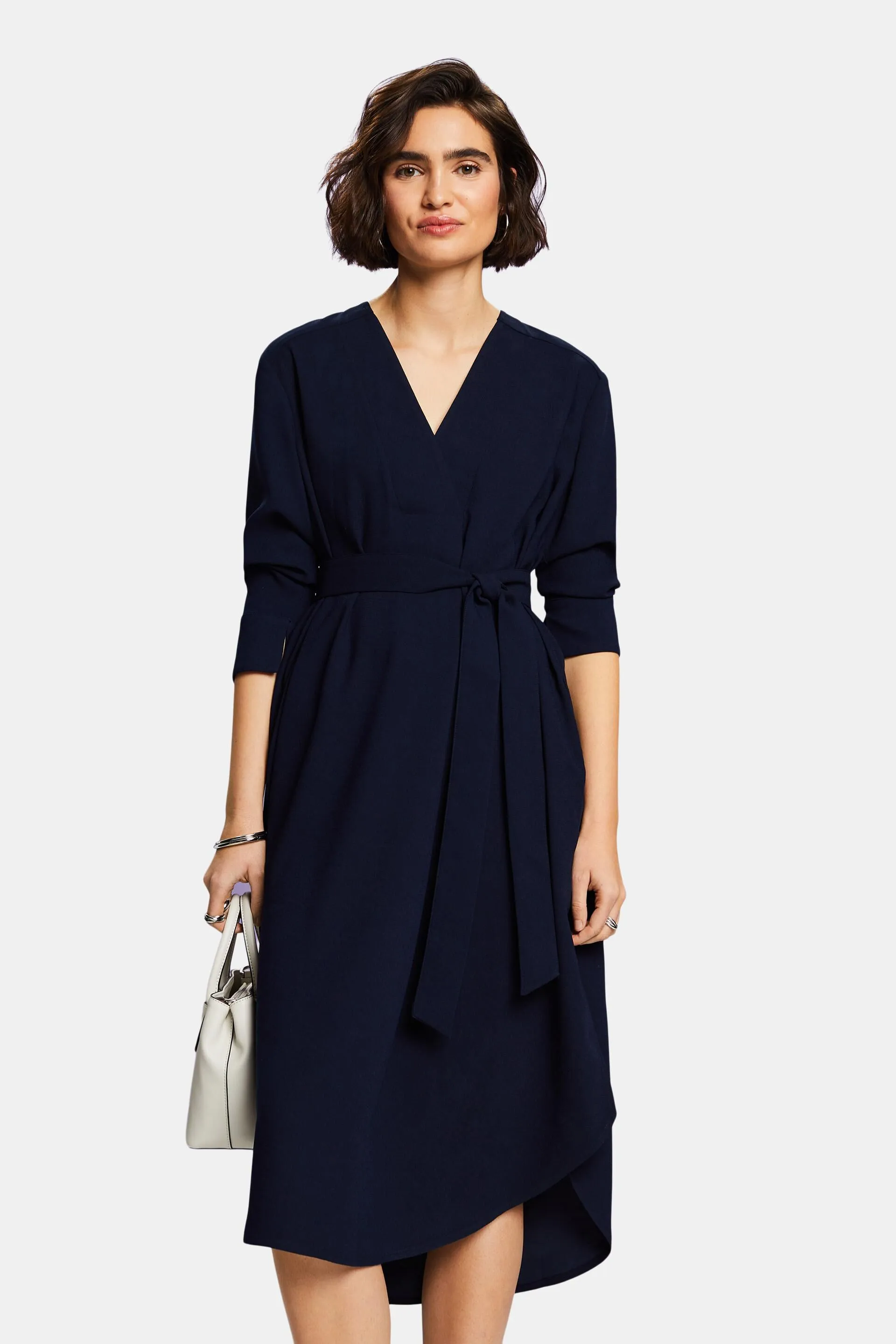 Abito midi con scollo a V e cintura