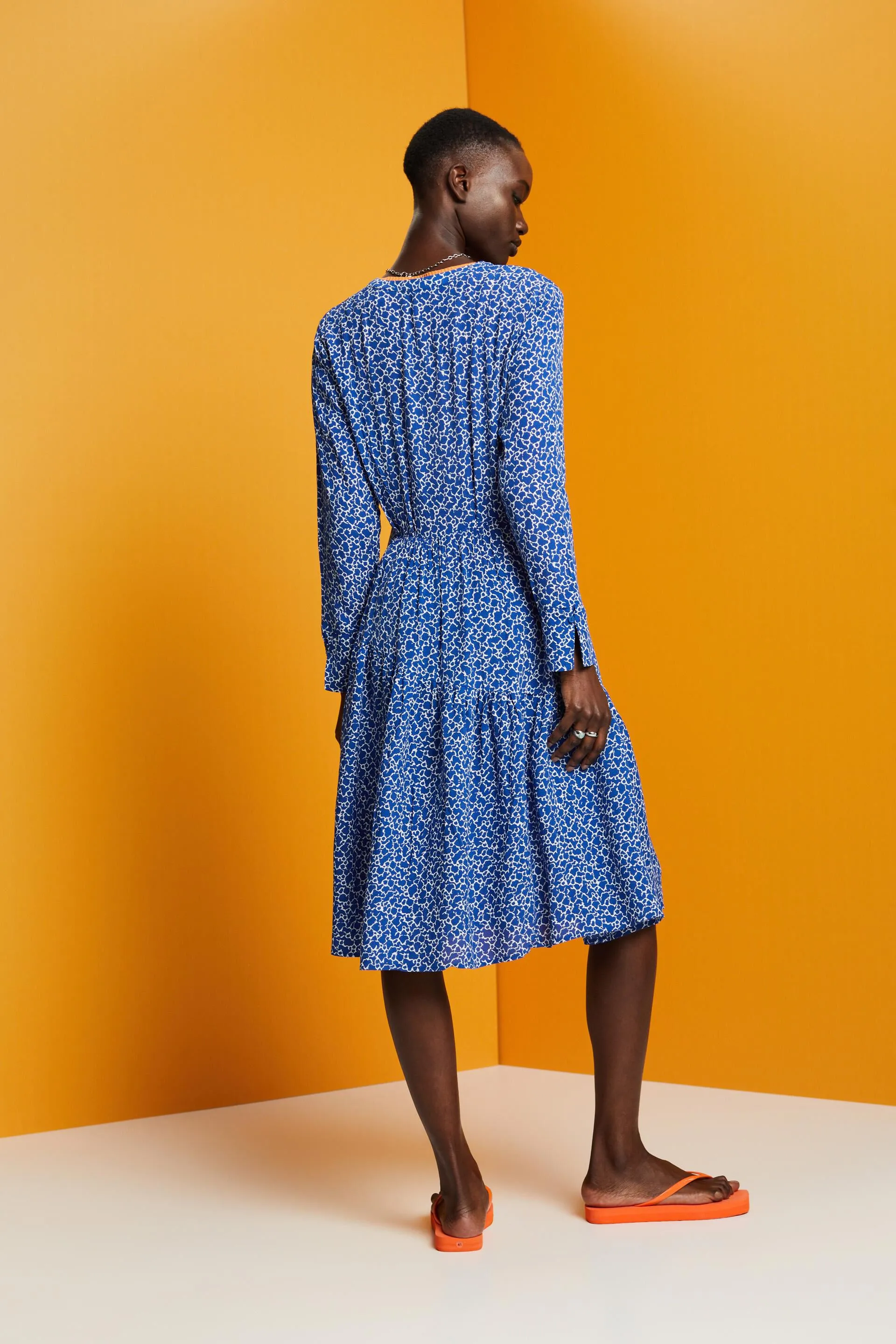 Abito midi con stampa floreale allover