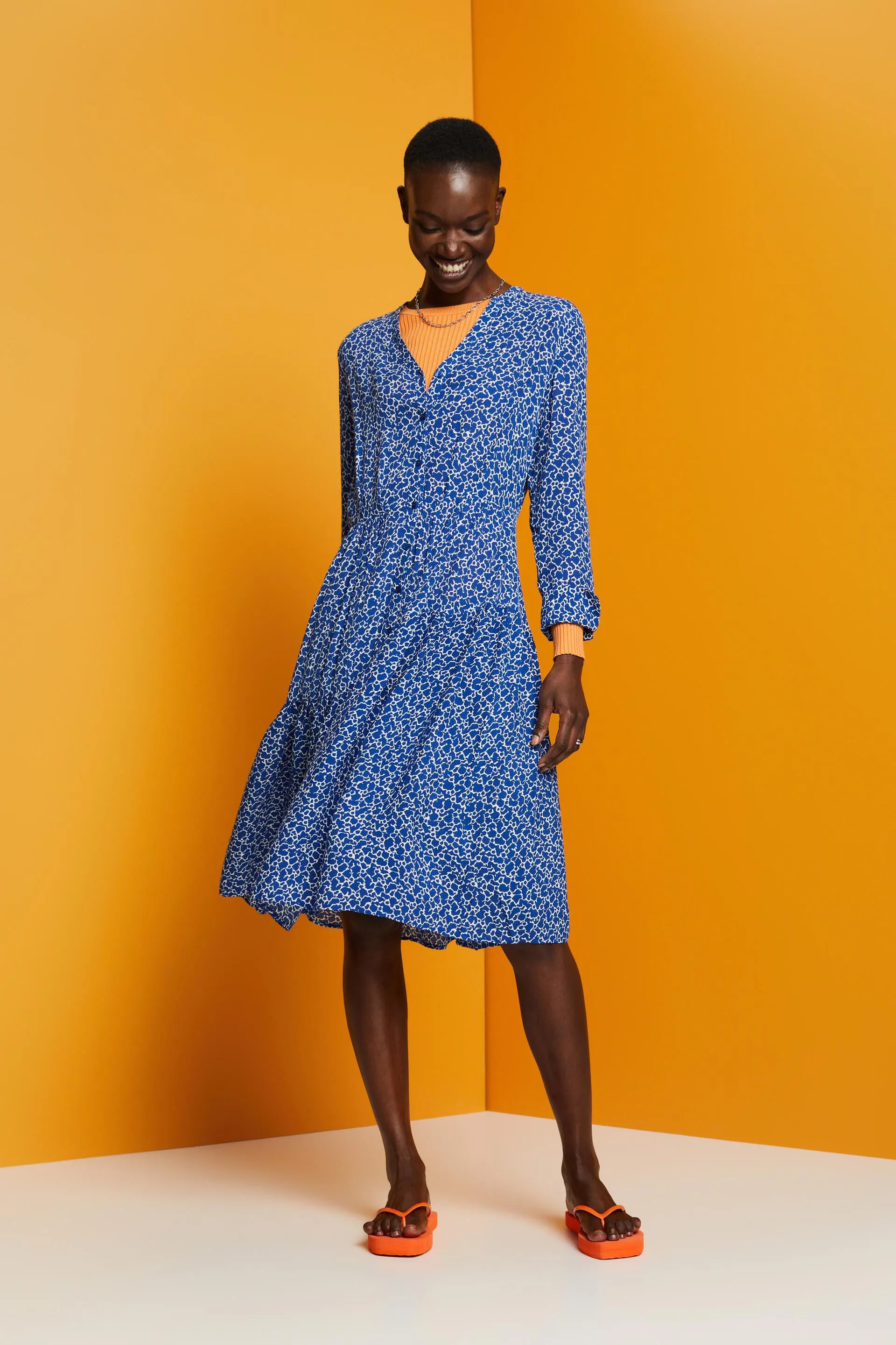 Abito midi con stampa floreale allover