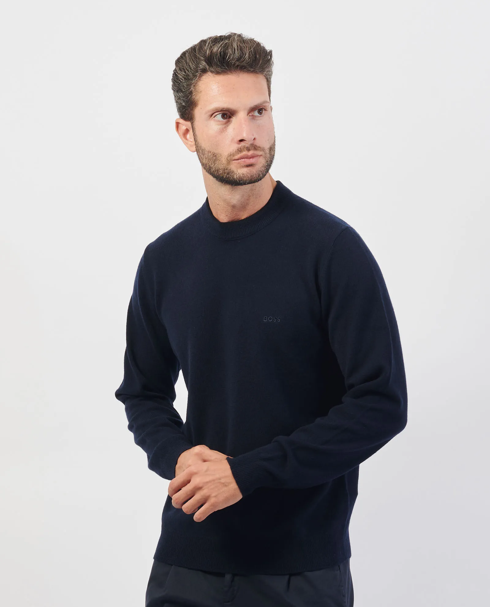 BOSS      Maglione Boss in lana vergine con logo