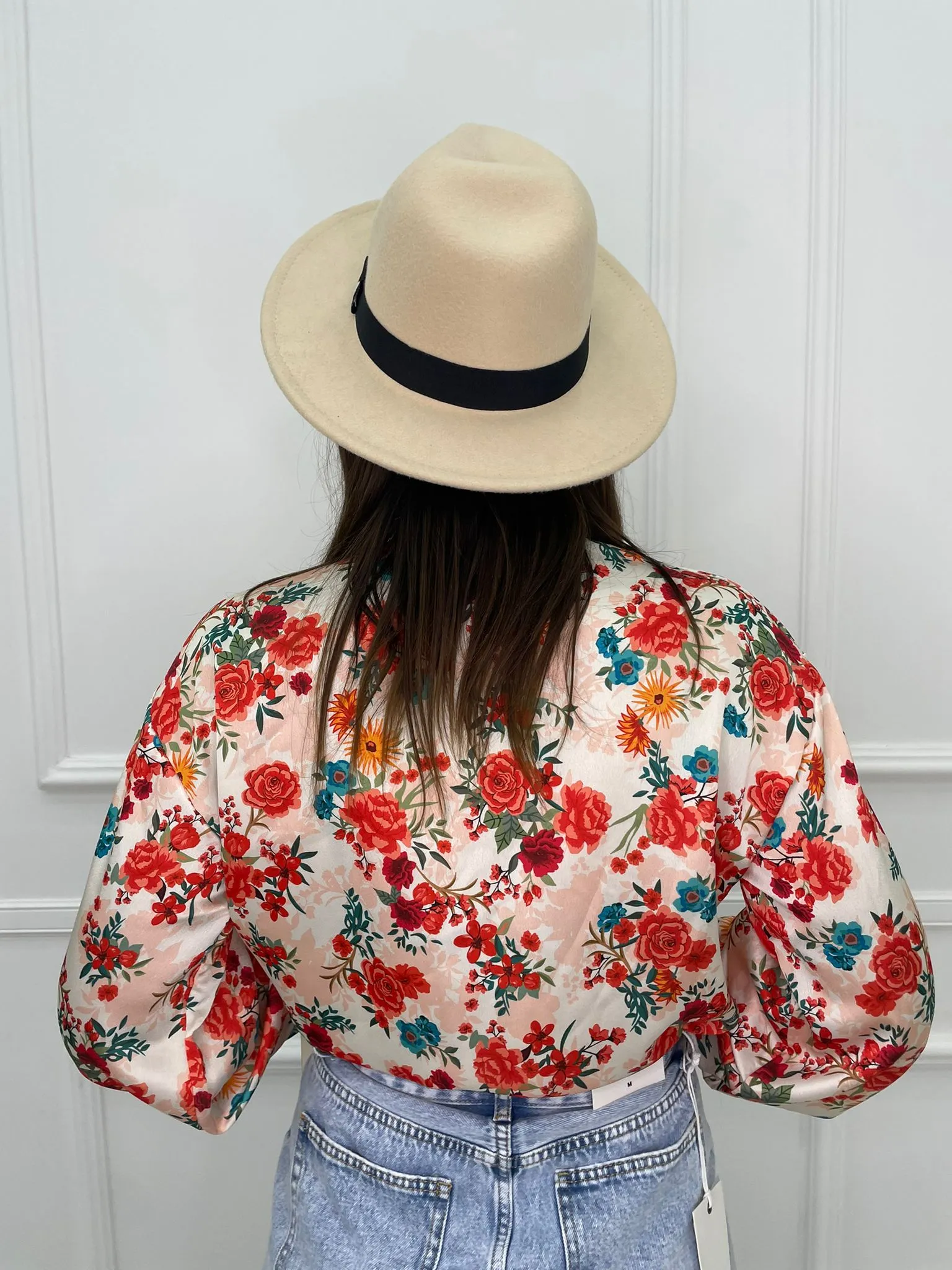 Camicia a fiori con elastico alle maniche
