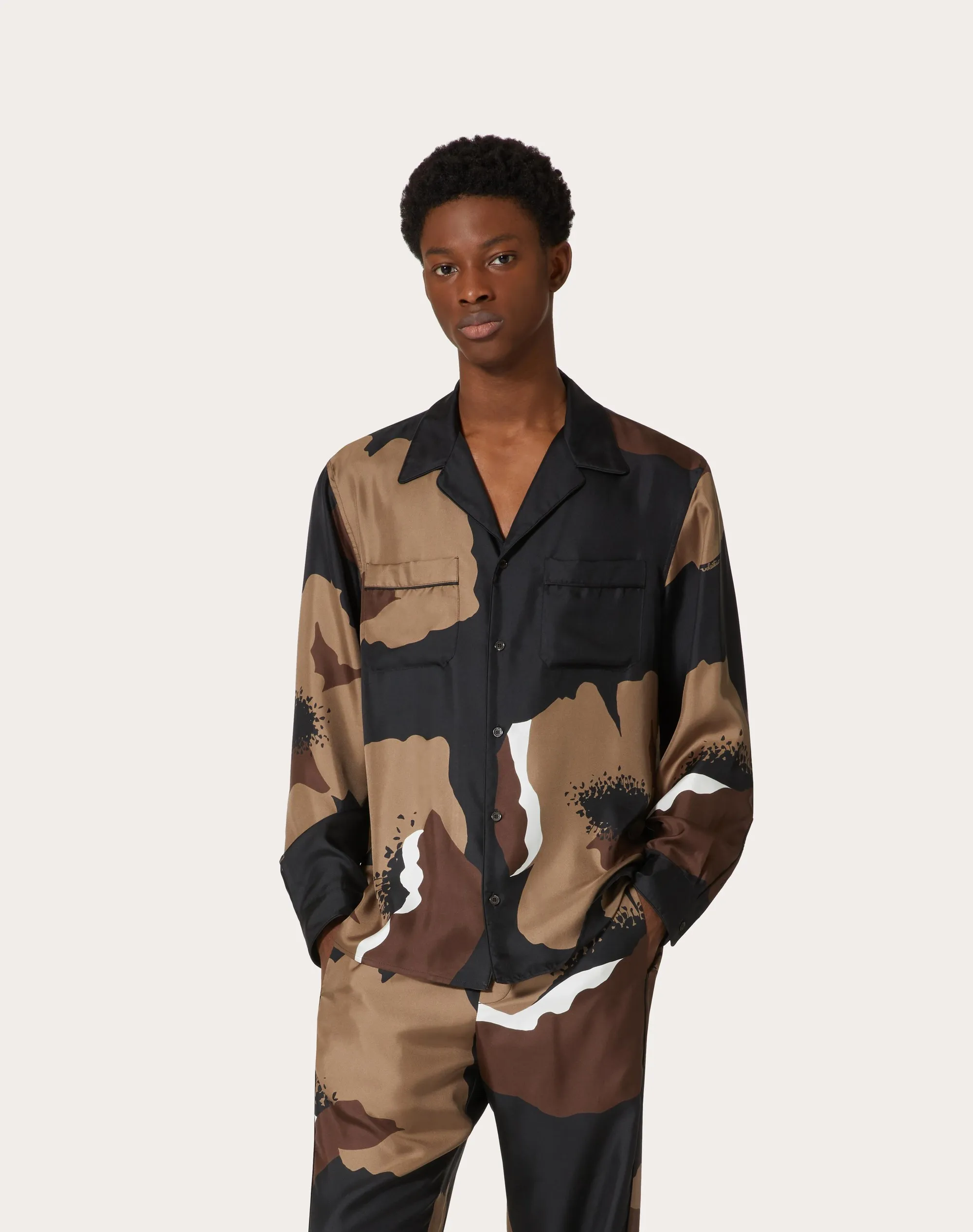 CAMICIA PIGIAMA IN TWILL DI SETA CON STAMPA VALENTINO FLOWER PORTRAIT