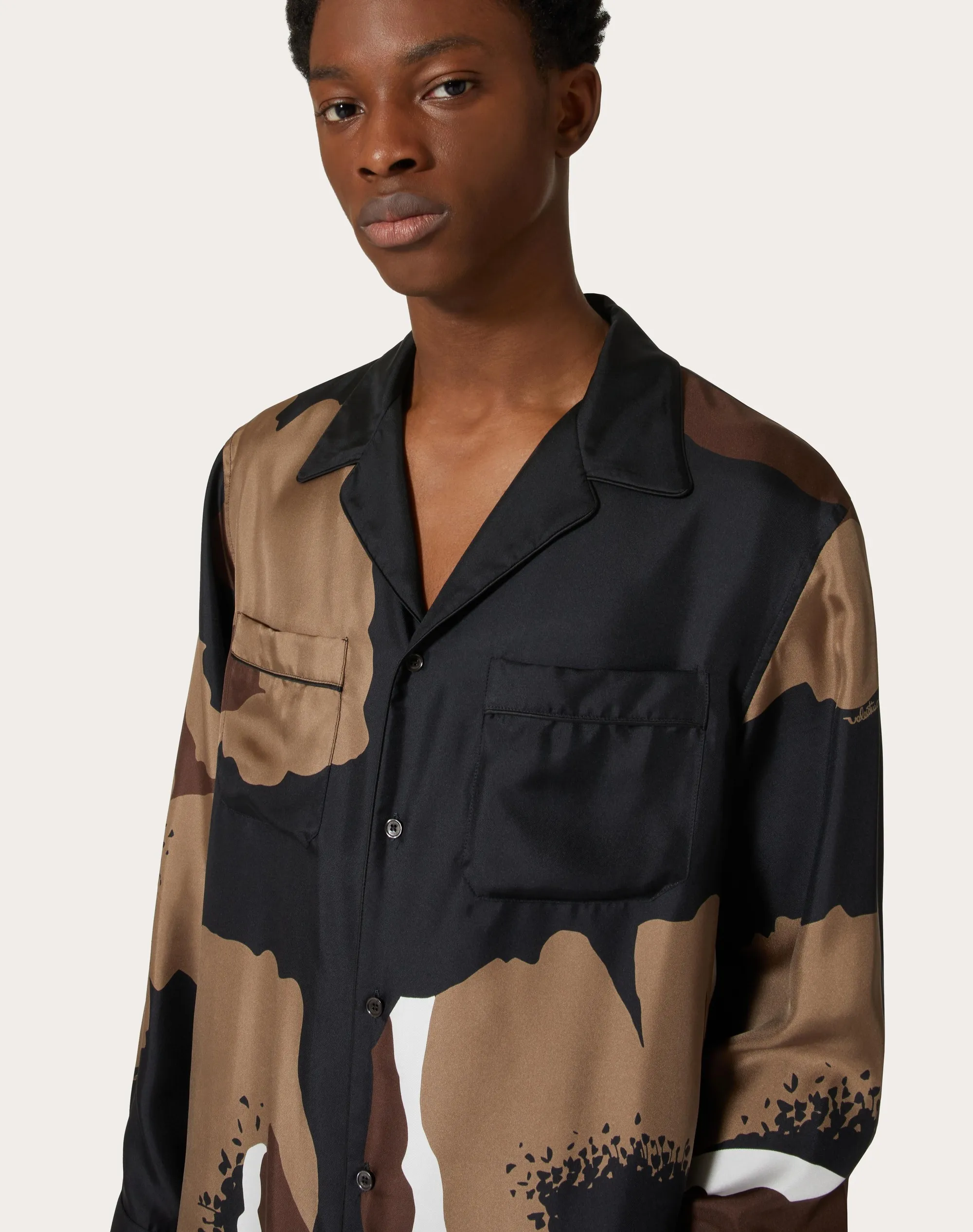 CAMICIA PIGIAMA IN TWILL DI SETA CON STAMPA VALENTINO FLOWER PORTRAIT