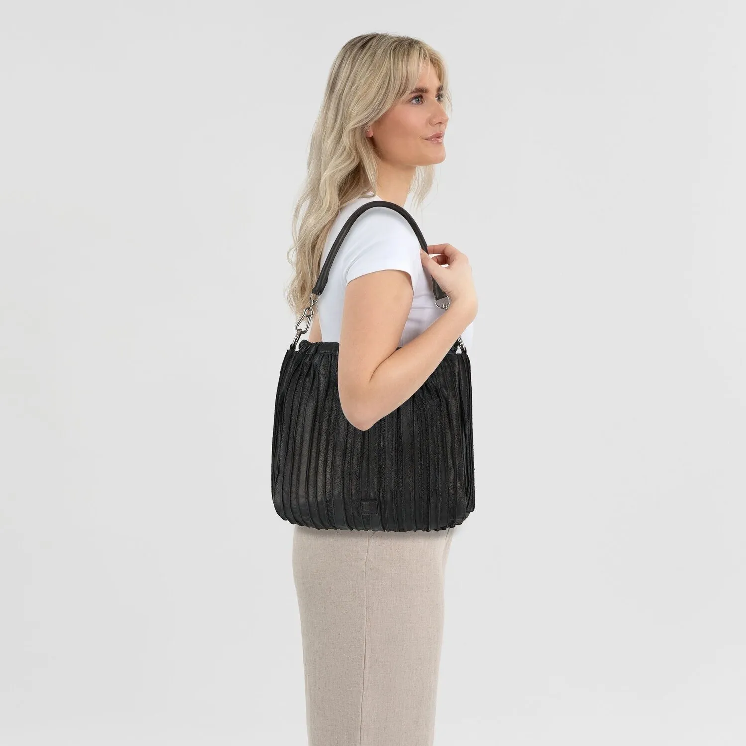 FredsBruder Say Hello Borsa a tracolla Pelle 33 cm