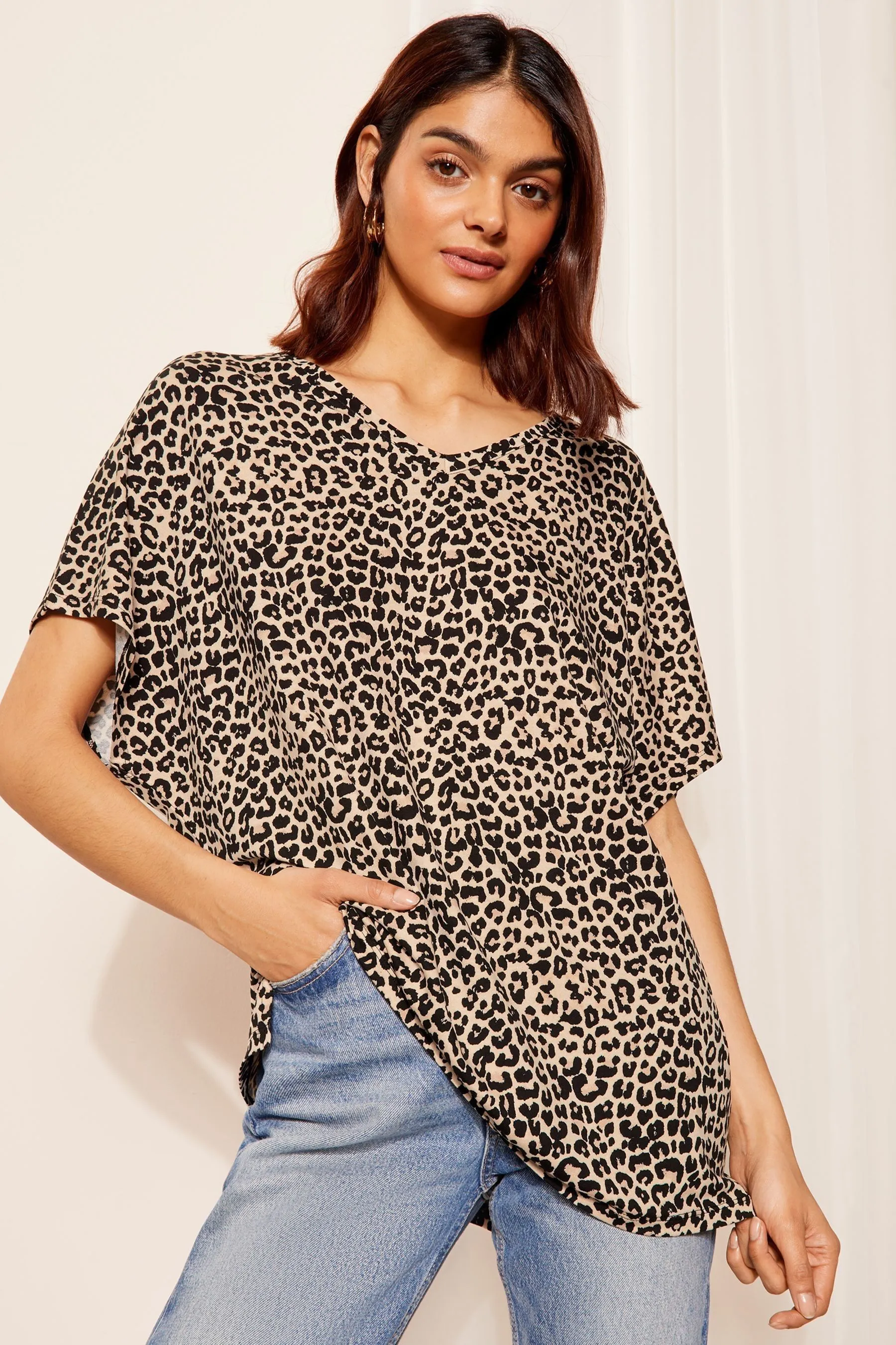Friends Like These - Top a tunica con Manica corta Scollo a V