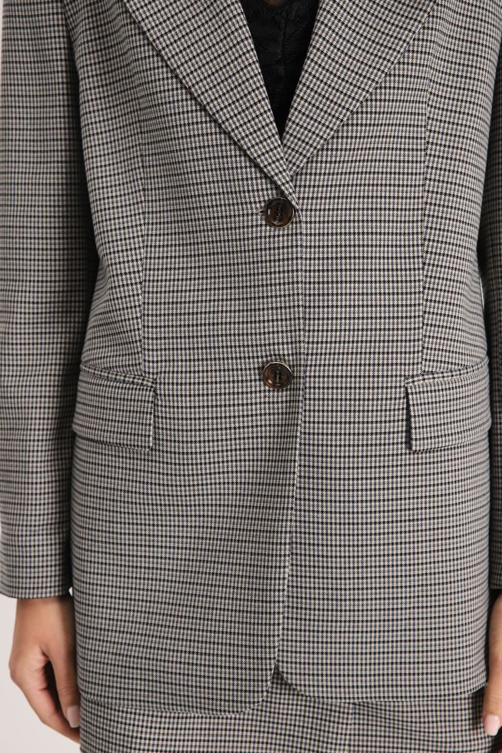 Giacca monopetto con rever classici e tasche