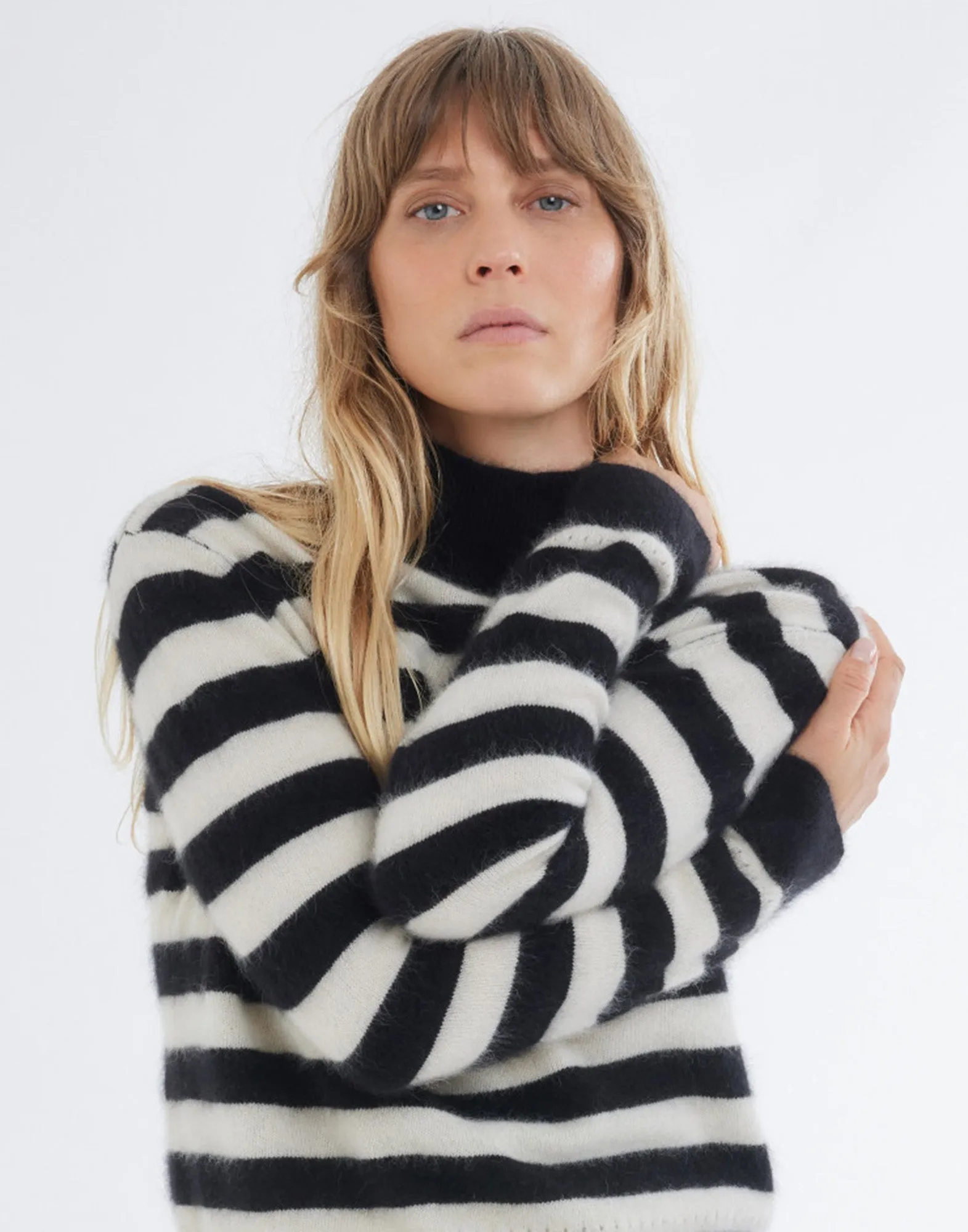 MAJESTIC FILATURES Maglione a Collo Alto in Raccoon