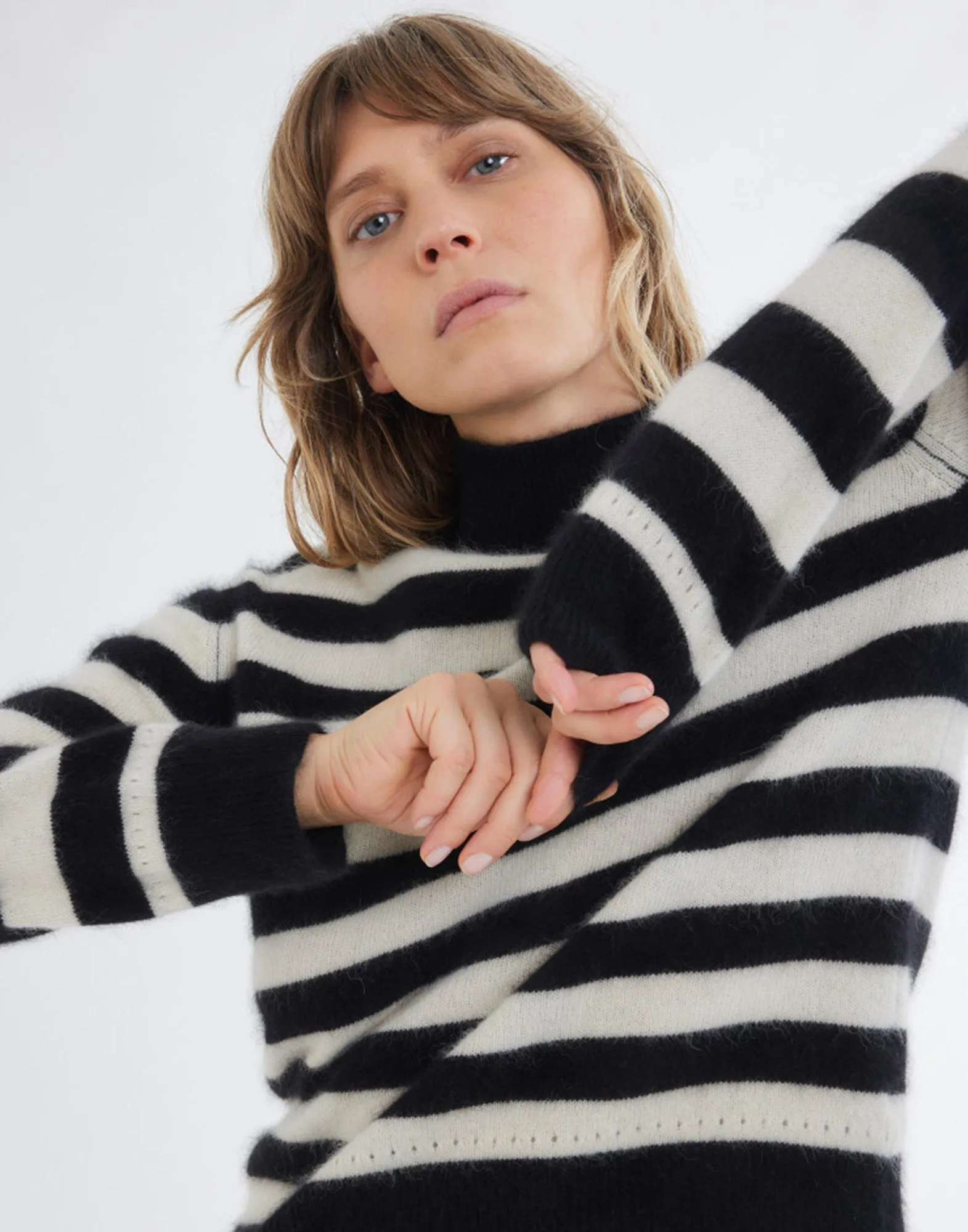 MAJESTIC FILATURES Maglione a Collo Alto in Raccoon