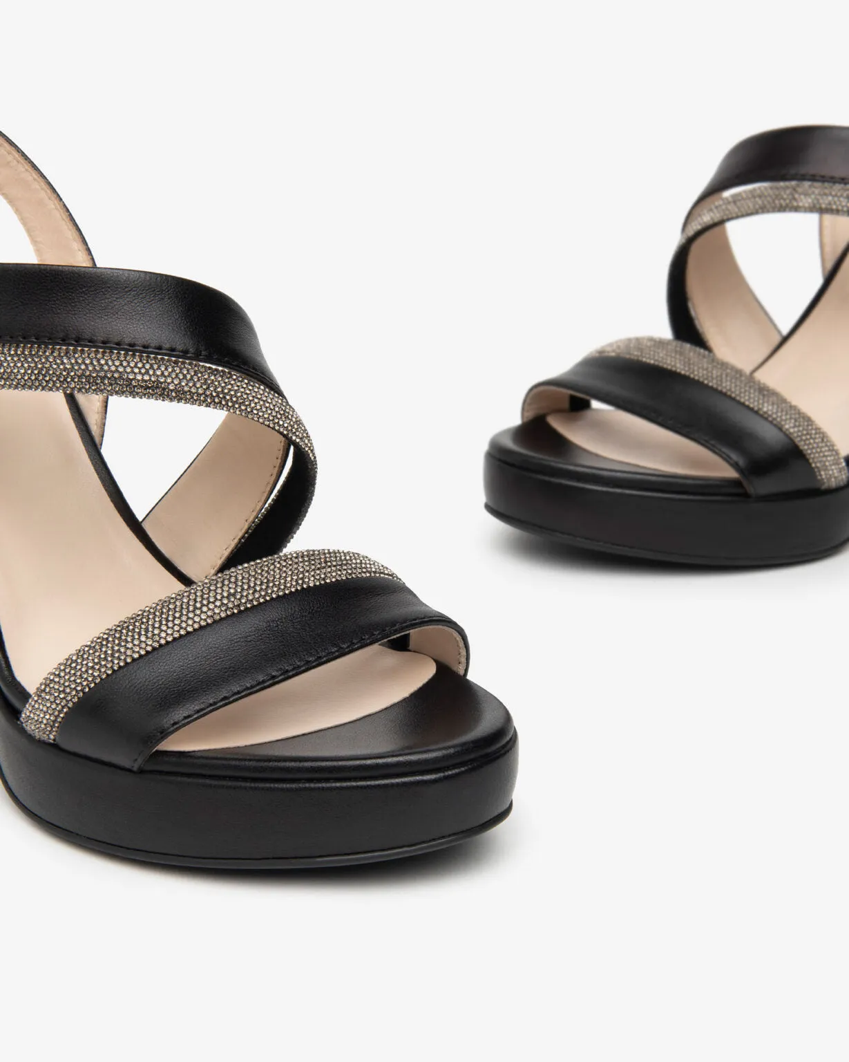 NeroGiardini Sandali donna in pelle-Variante 100|Colore Nero Art.E410220D