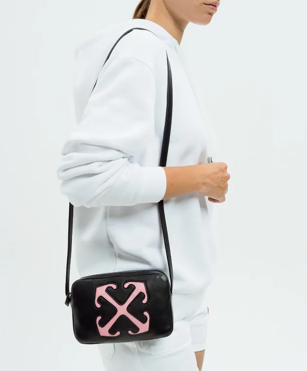 Off-White Borsa a tracolla in pelle nera con logo Arrow OWNX038F24LEA001