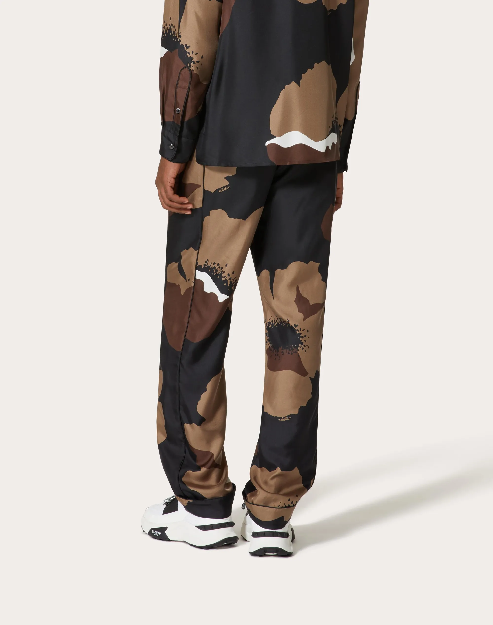PANTALONE PIGIAMA IN TWILL DI SETA CON STAMPA VALENTINO FLOWER PORTRAIT