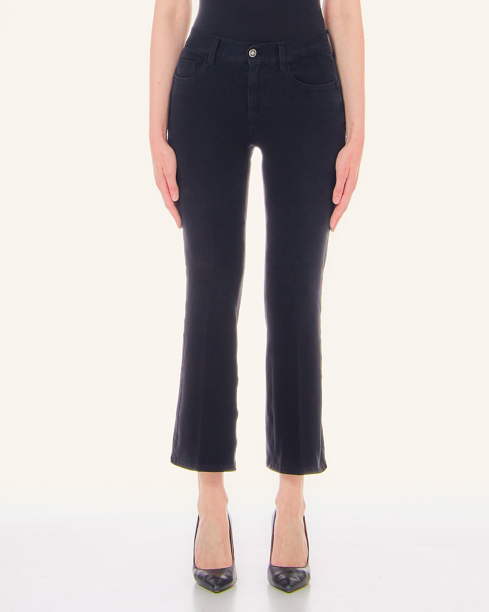 Pantaloni neri a trombetta in cotone stretch