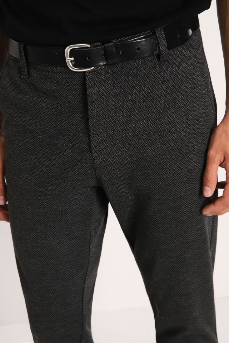Pantaloni slim-fit cropped monocolour con tasche americane