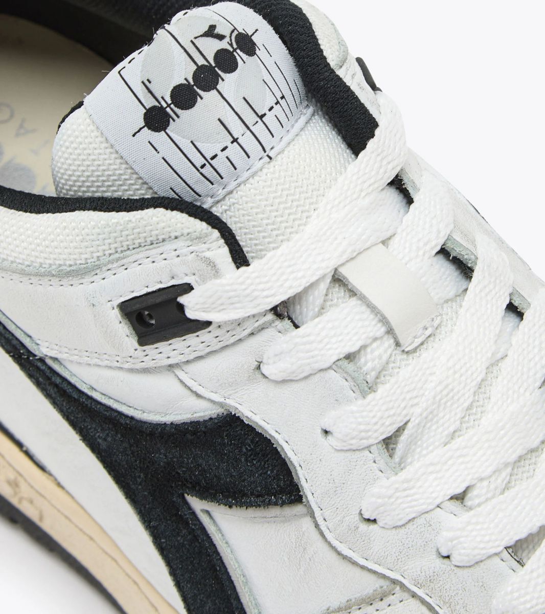 SNEAKERS Uomo DIADORA 179429 B.560 USED ITALIA C0351 - BIANCO NERO