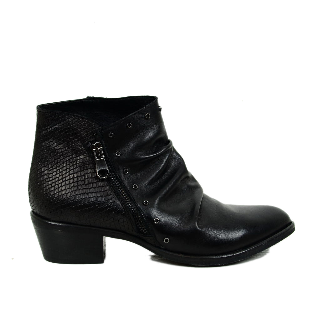 Stivaletti Donna in Pelle Neri Effetto Pitone Made in Italy