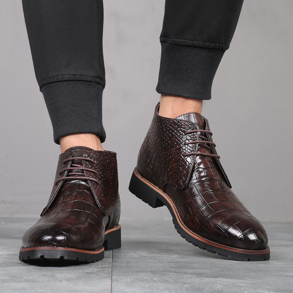 Stivaletti moda uomo stivaletti stringati in pelle di coccodrillo stivaletti Martin stivaletti uomo scarpe casual appartamenti a