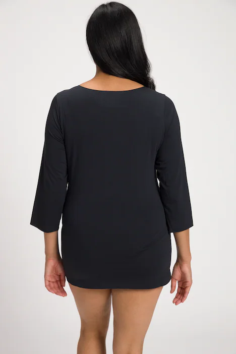 T-shirt tagliata a laser