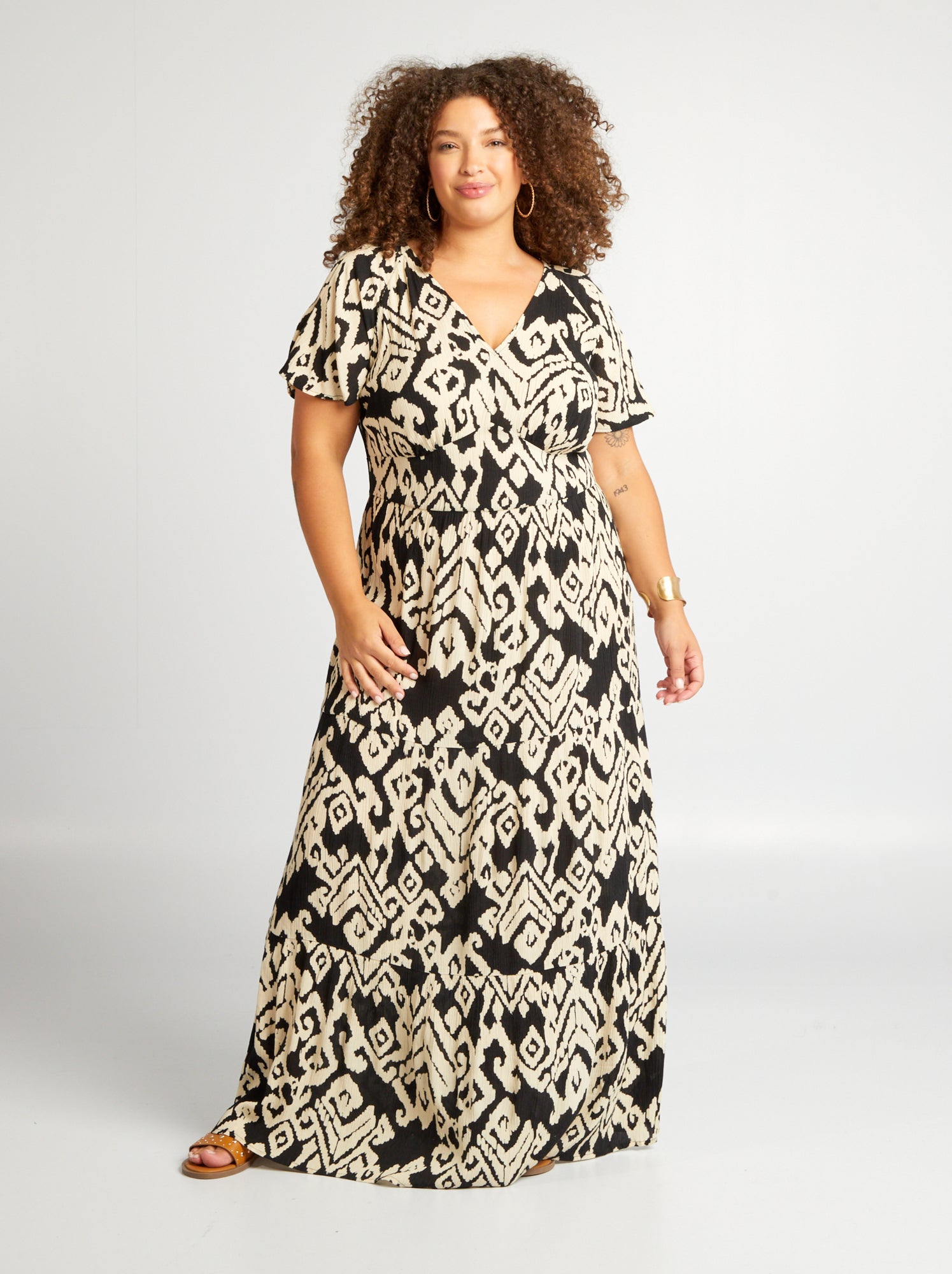 Vestito lungo con scollo a V - NERO