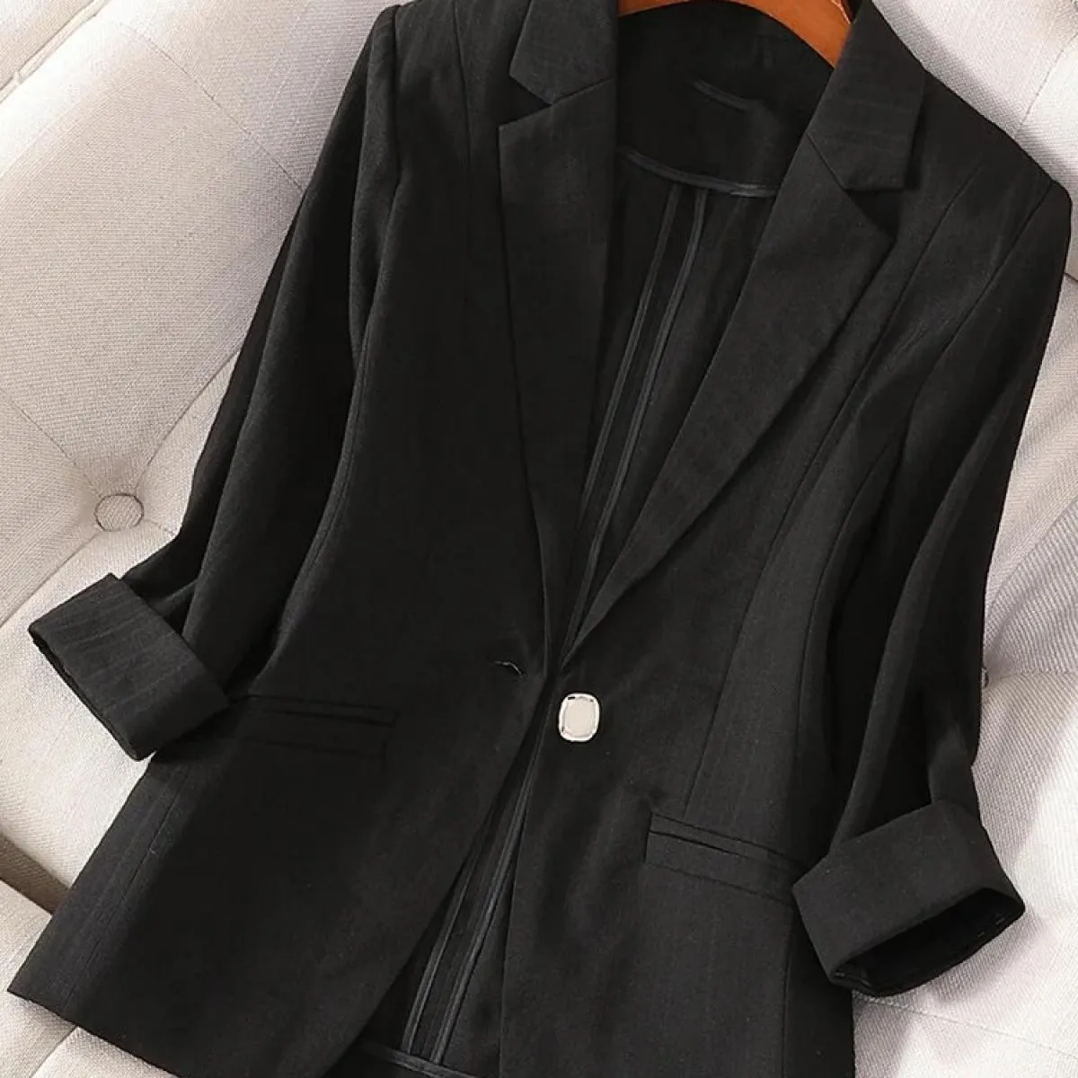 Xfpv Giacca da Cappotto Temperamento con Maniche a Tre Quarti Nera con Bottone Singolo da Donna Moda Nuova Marea Primavera Autun